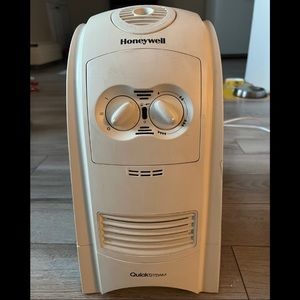 Honeywell QuickSteam 3.0 Gallon Warm Moisture Humidifier